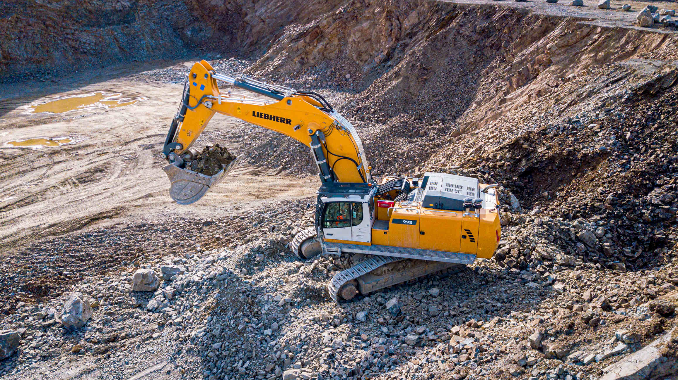 Crawler Excavator Factory Direct Sale
